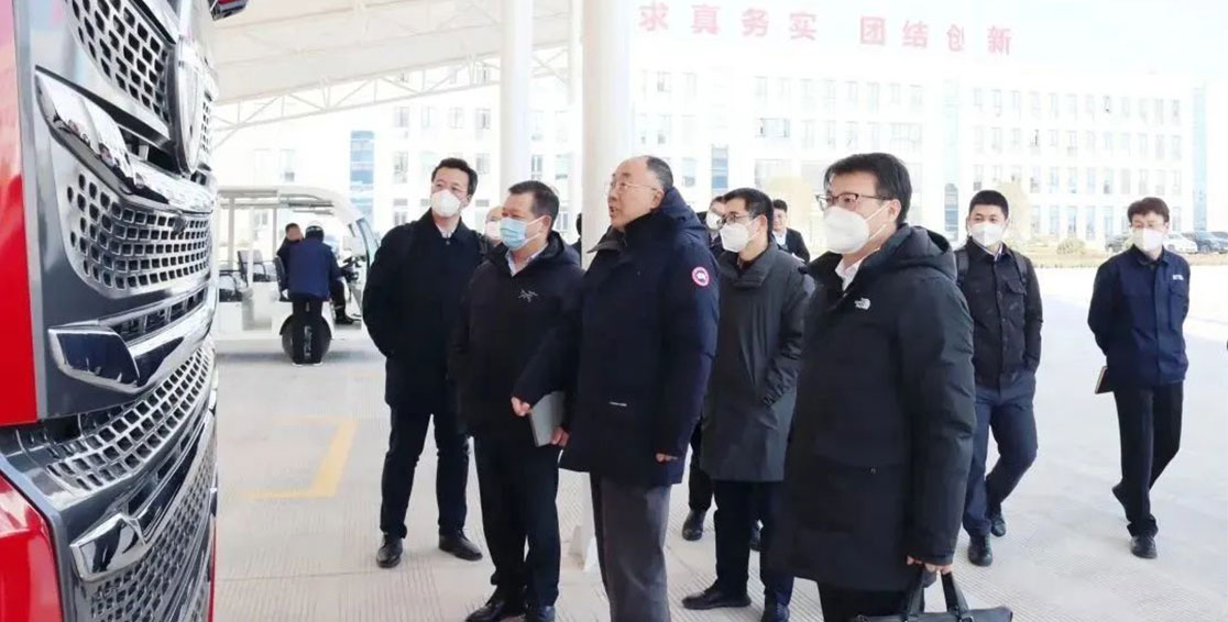 康明斯副總裁、發(fā)動機事業(yè)部中國區(qū)總經理汪開軍一行蒞臨北汽重卡調研交流